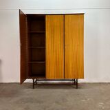 Vintage garderobekast