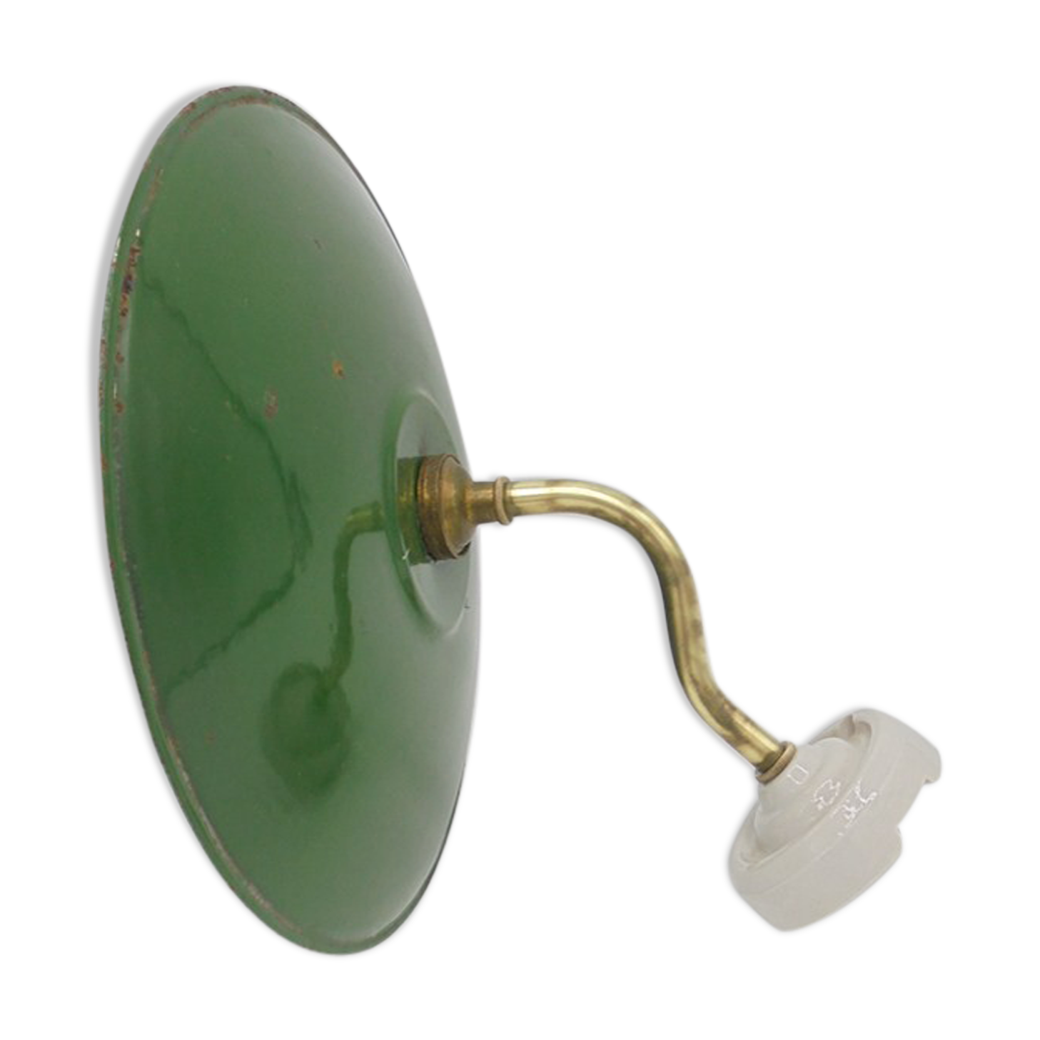 Enamelled metal wall