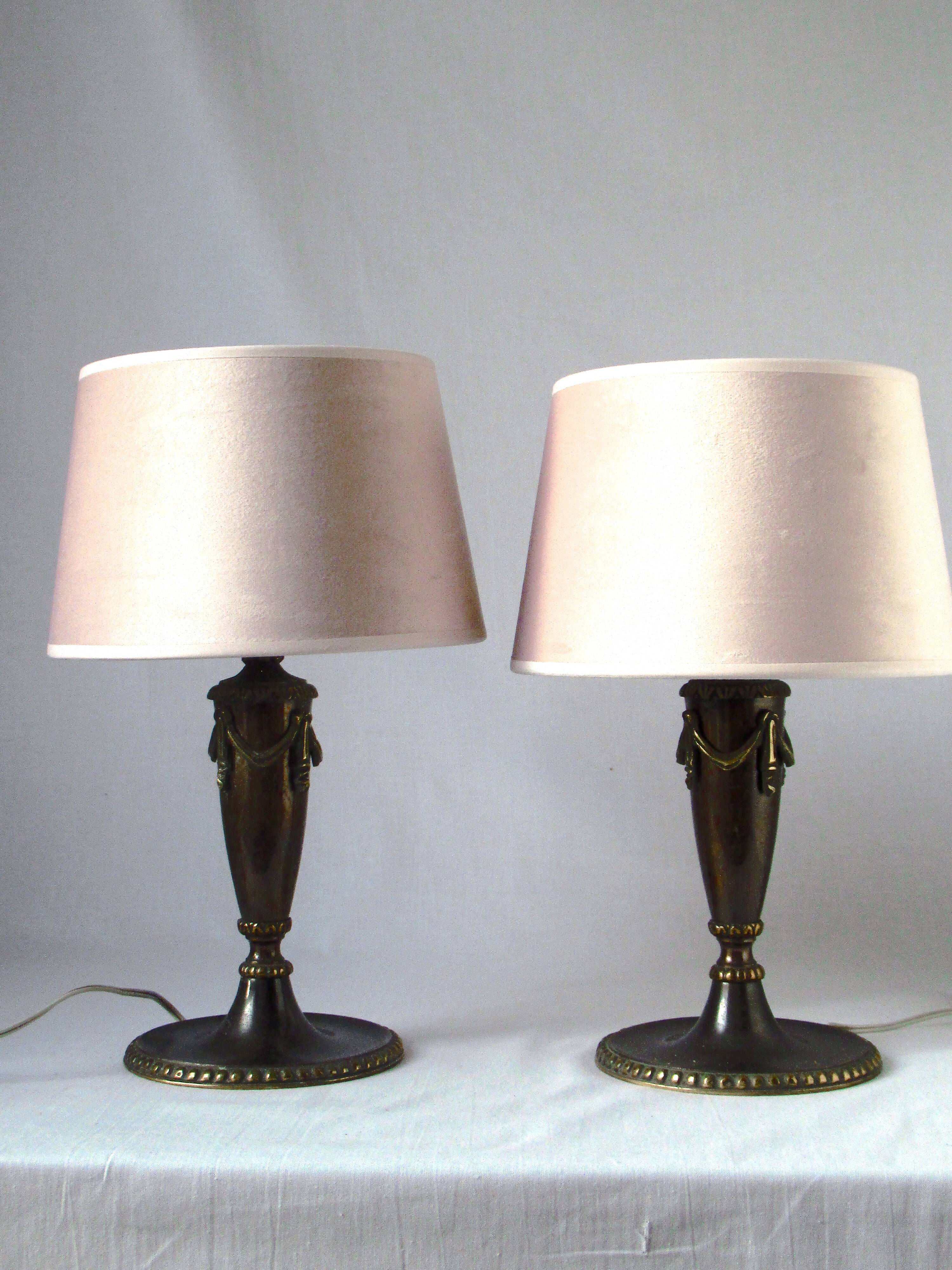 Bedroom lamps