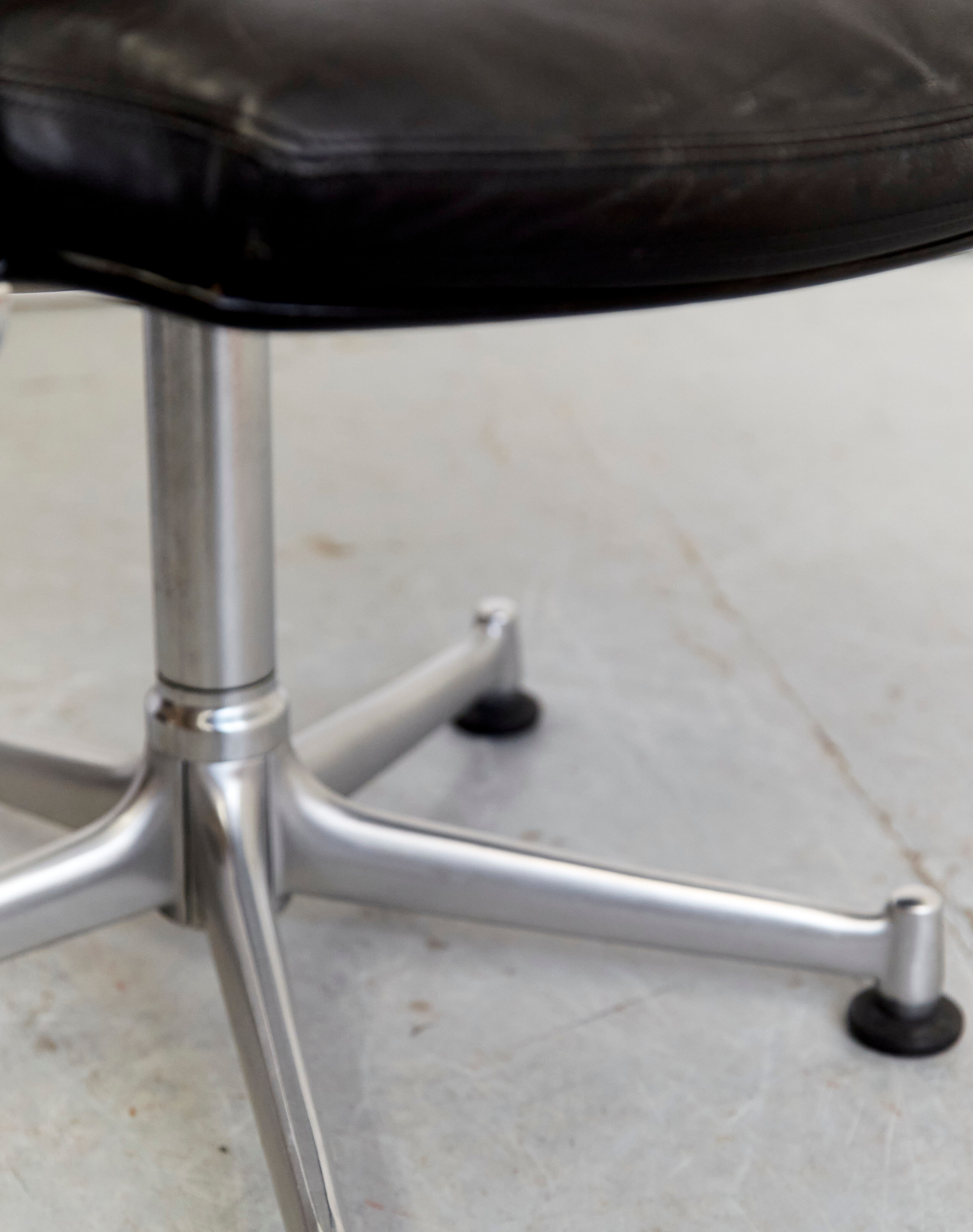 FK86 office chair by Jørgen Kastholm & Preben Fabricius for Kill International
