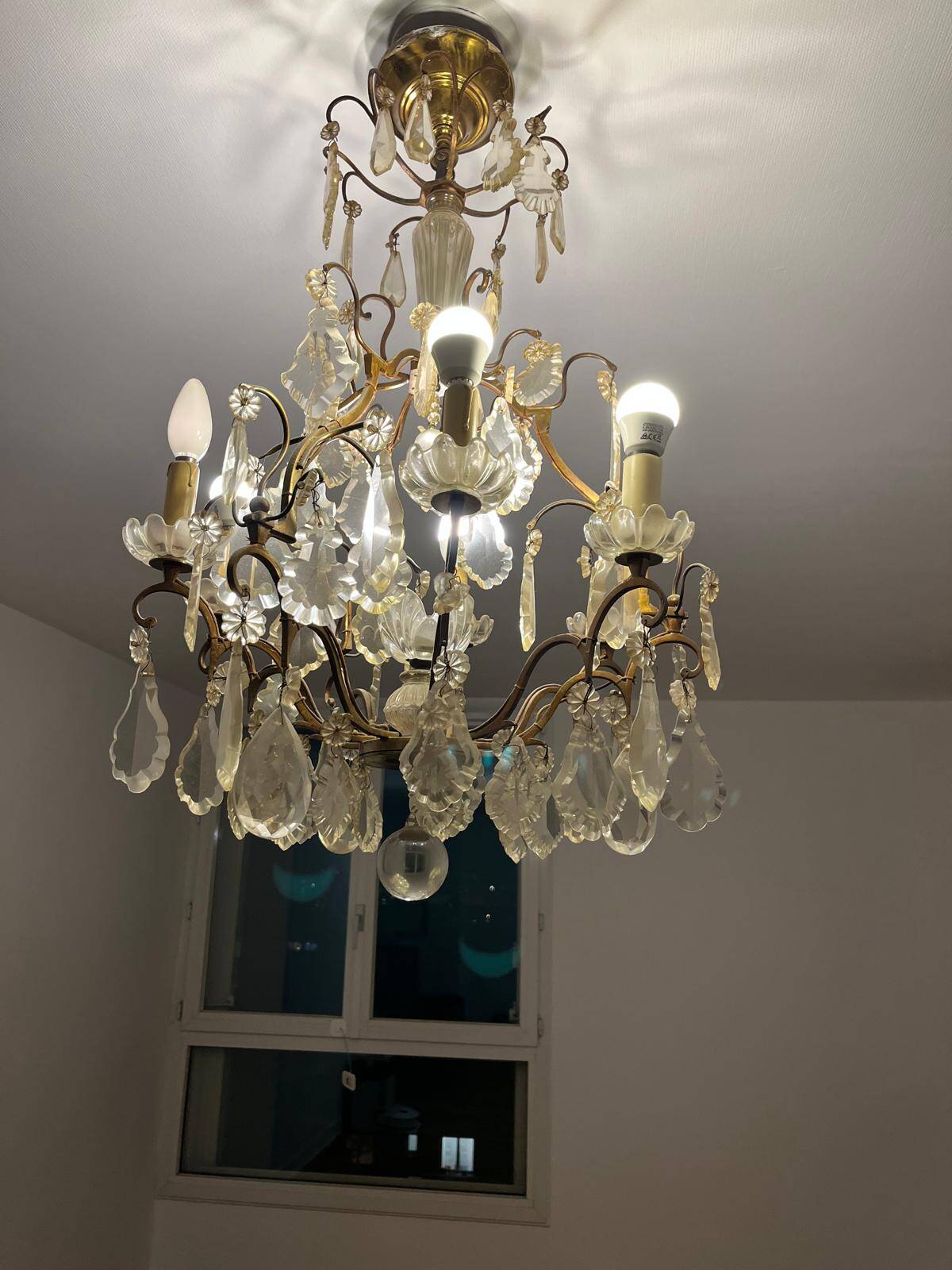 Crystal chandelier with 7 lights