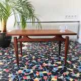 Table basse en teck par Louis Van Teeffelen