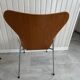 2 Series 7 chairs with armrests (3207) by Arne Jacobsen – Fritz Hansen