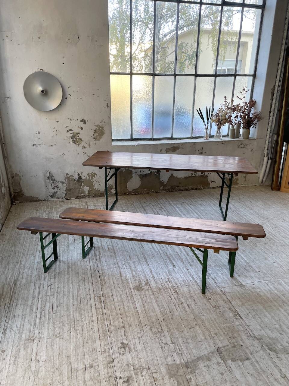 Guinguette table and its 2 benches