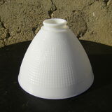 Abat jour en opaline