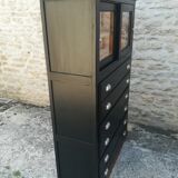 Meuble de métier a tiroirs et portes coulissante