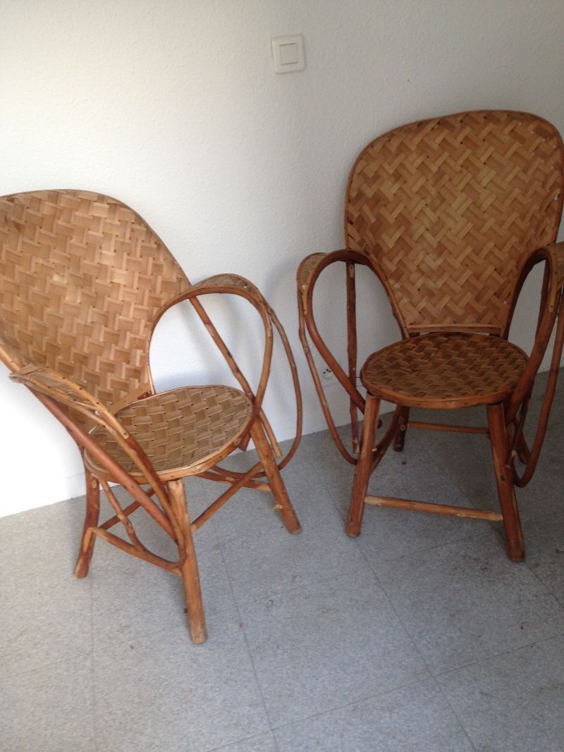Pair of chestnut armchairs, Dordogne, 60s. Good condition
