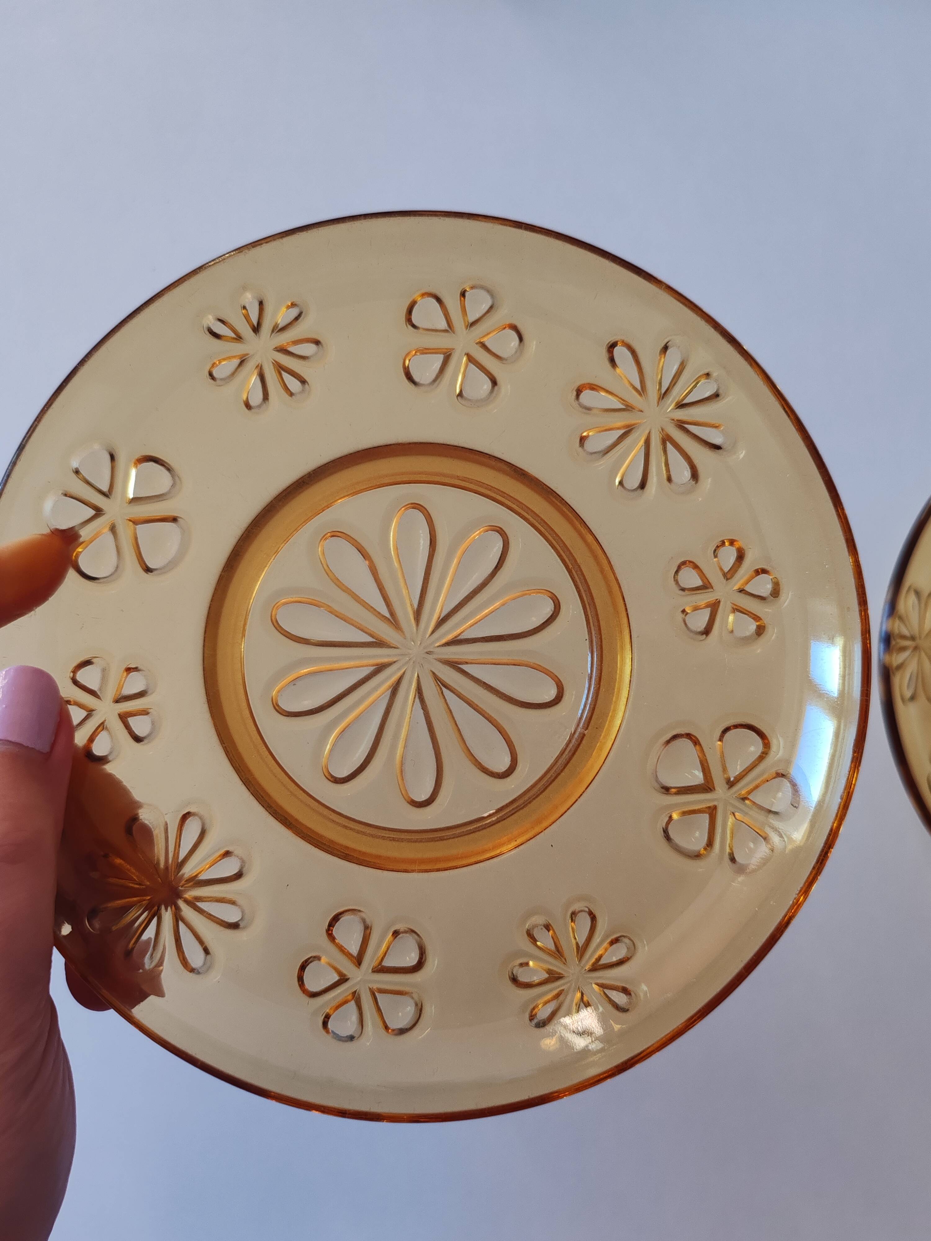 Small coloured glass plates Vereco