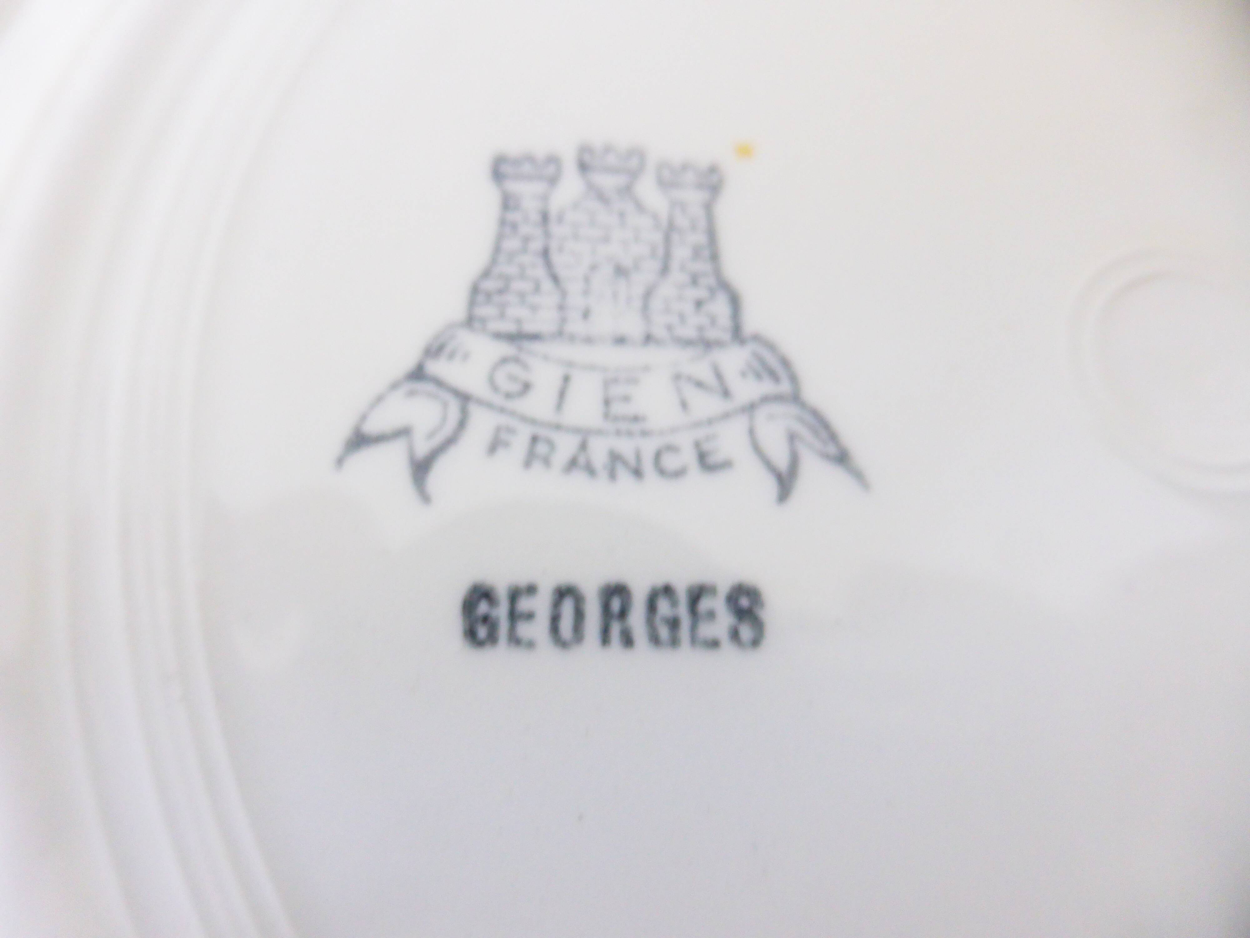 5 flat plates of Gien model Georges 210642