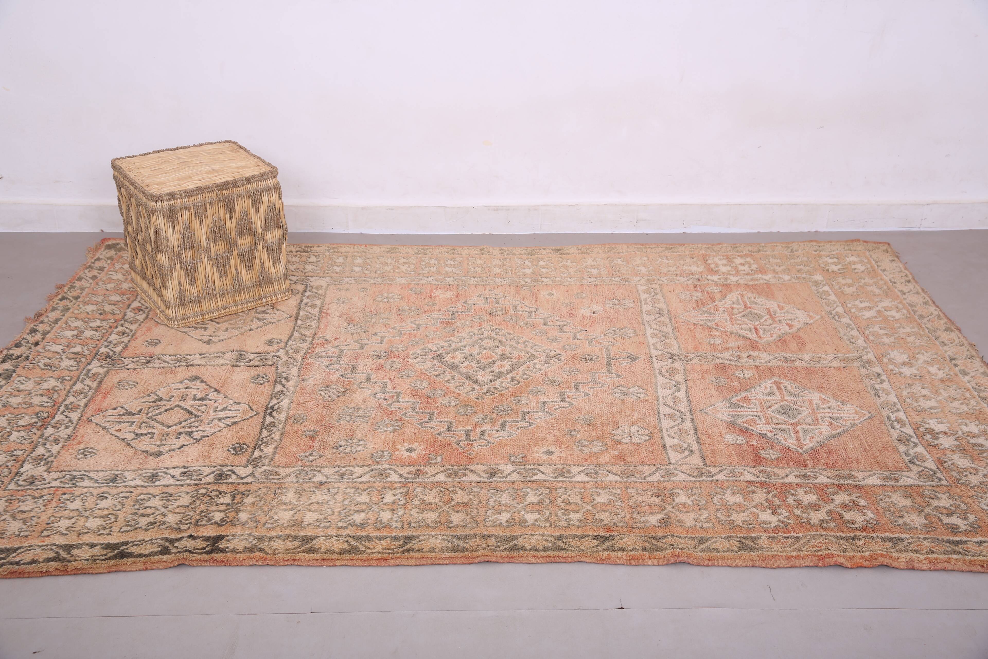 Peach Vintage Moroccan Rug 164 x 266 cm, Berber Wool Rug, Handmade Boho Rug