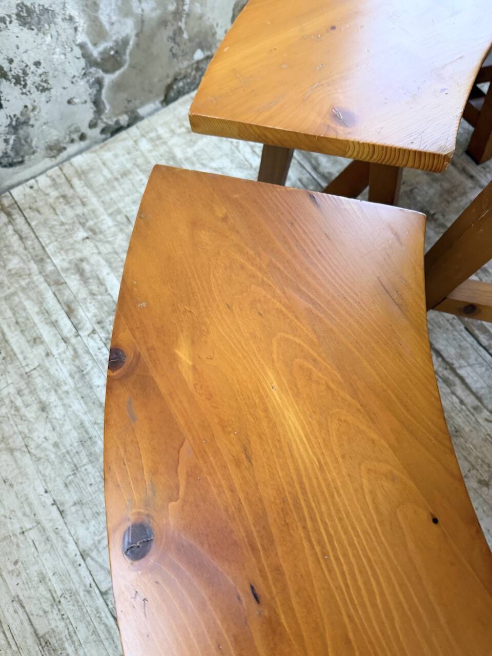 Set of round table and 4 rounded benches, 1950