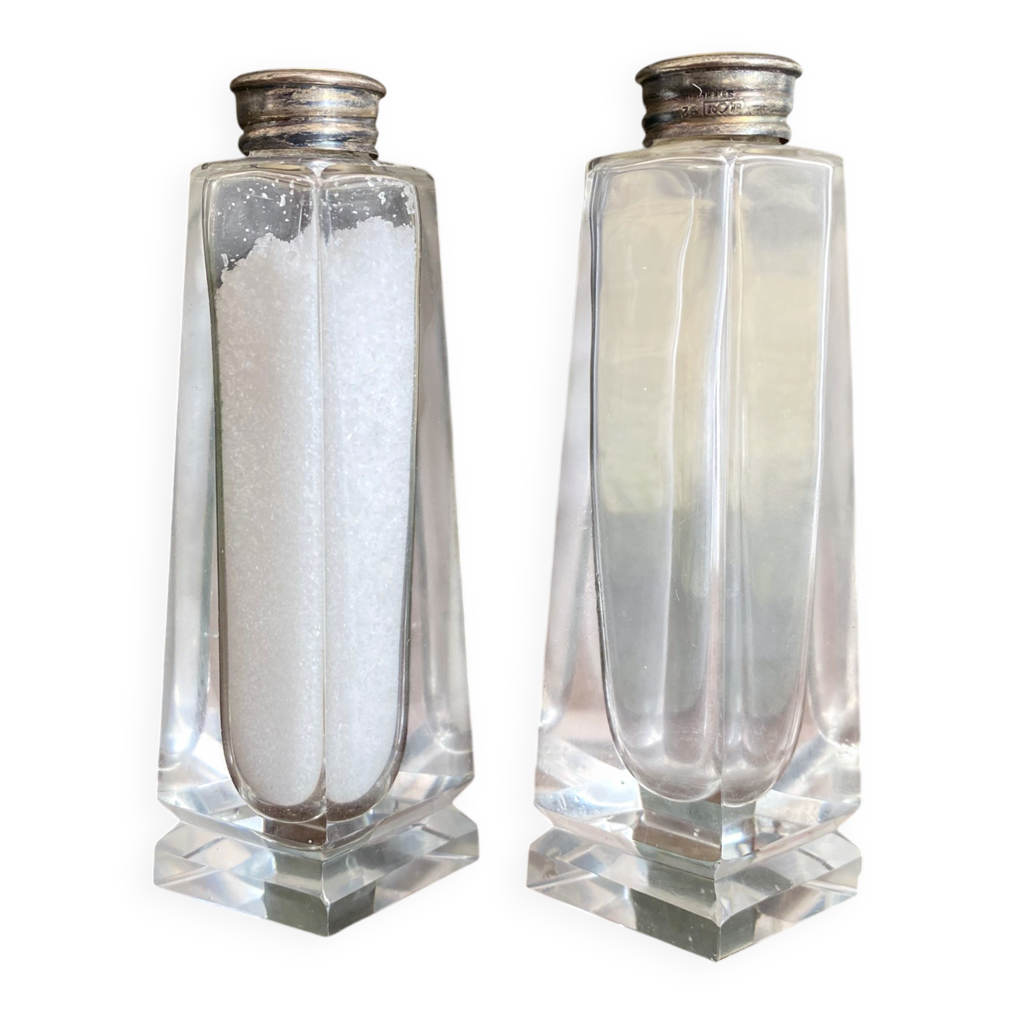 Salière poivrier en verre et bouton de nacre