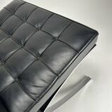 Paire de chauffeuses Barcelona attribuées à Mies Van Der Rohe pour Knoll International, années 1980