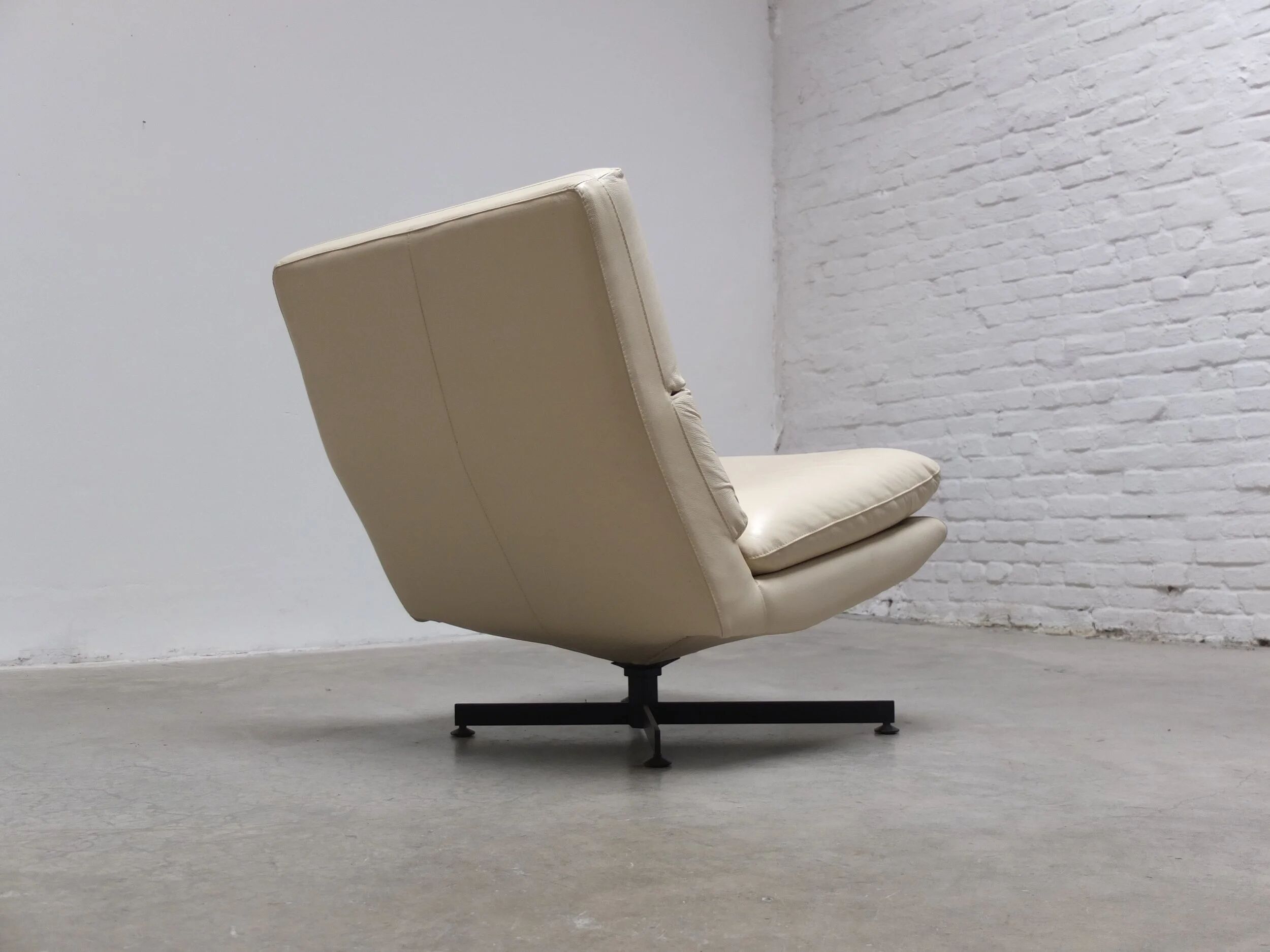 Rare lounge chair by Georges Van Rijck for Beaufort, 1960s