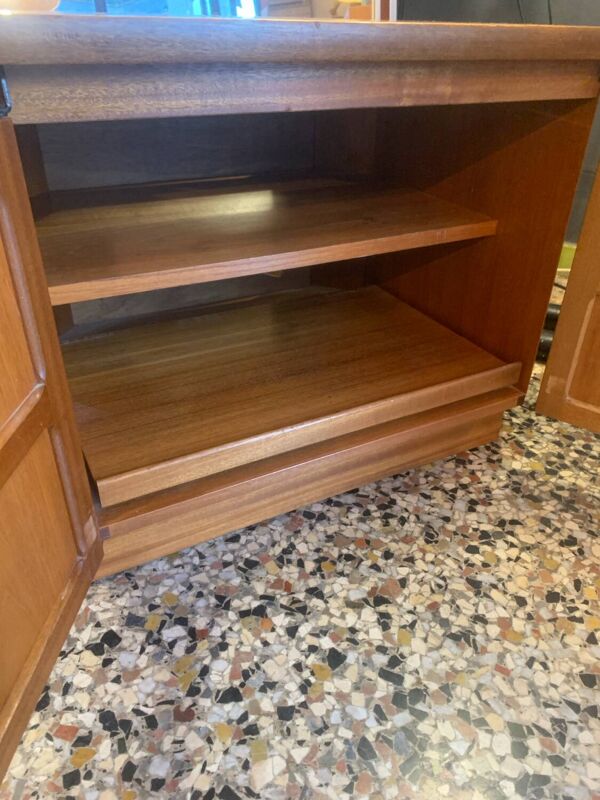 Meuble d’angle bas en teck Nathan Furniture