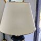 Lampe de salon vintage noire et laiton
