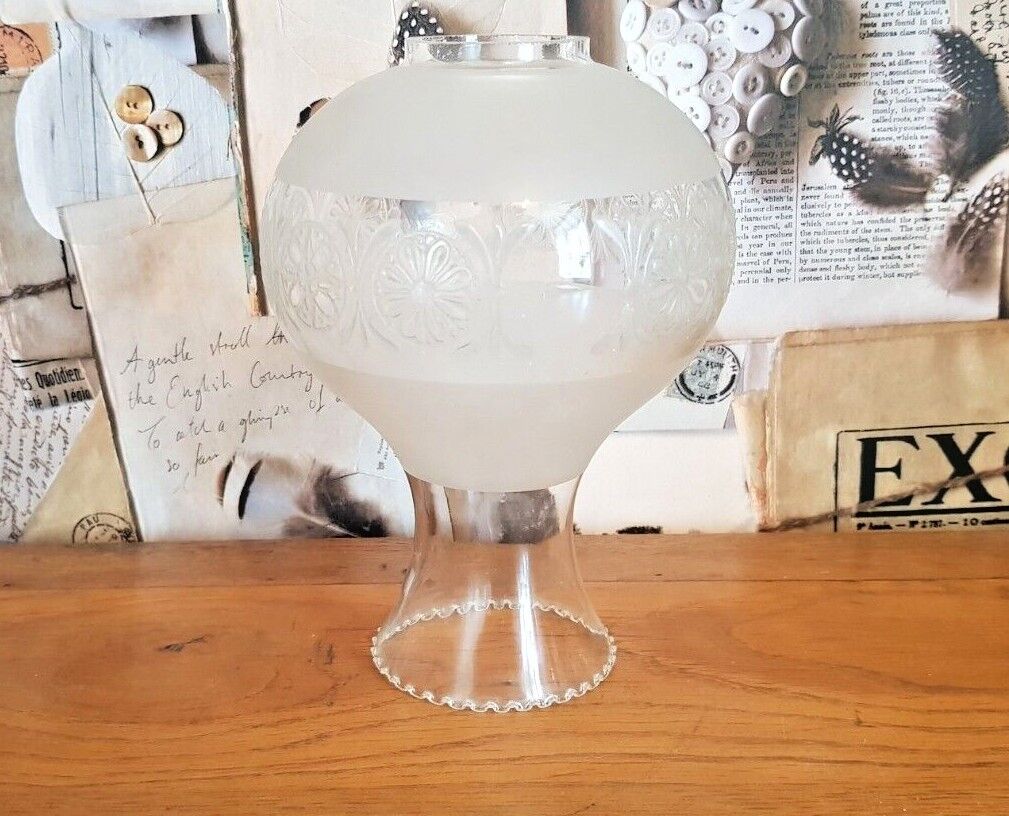 Vintage french glass replacement shade floral decoration frilled top edge 3650