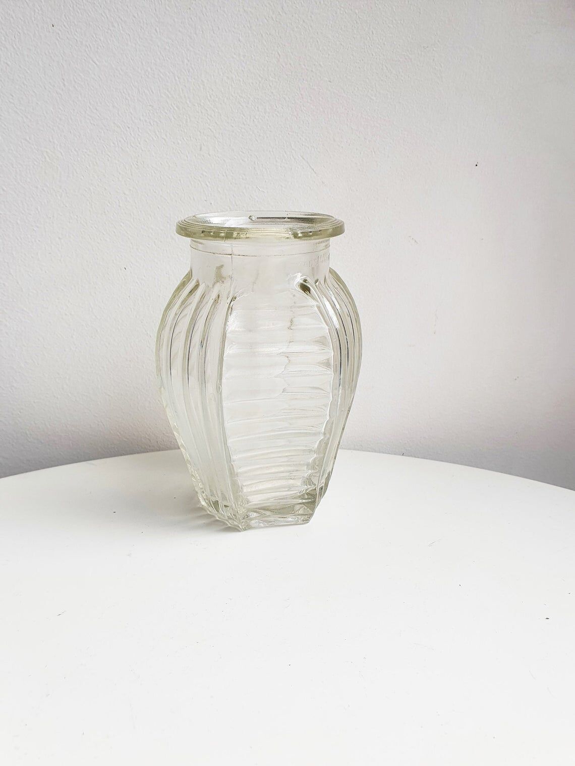 Glass vase