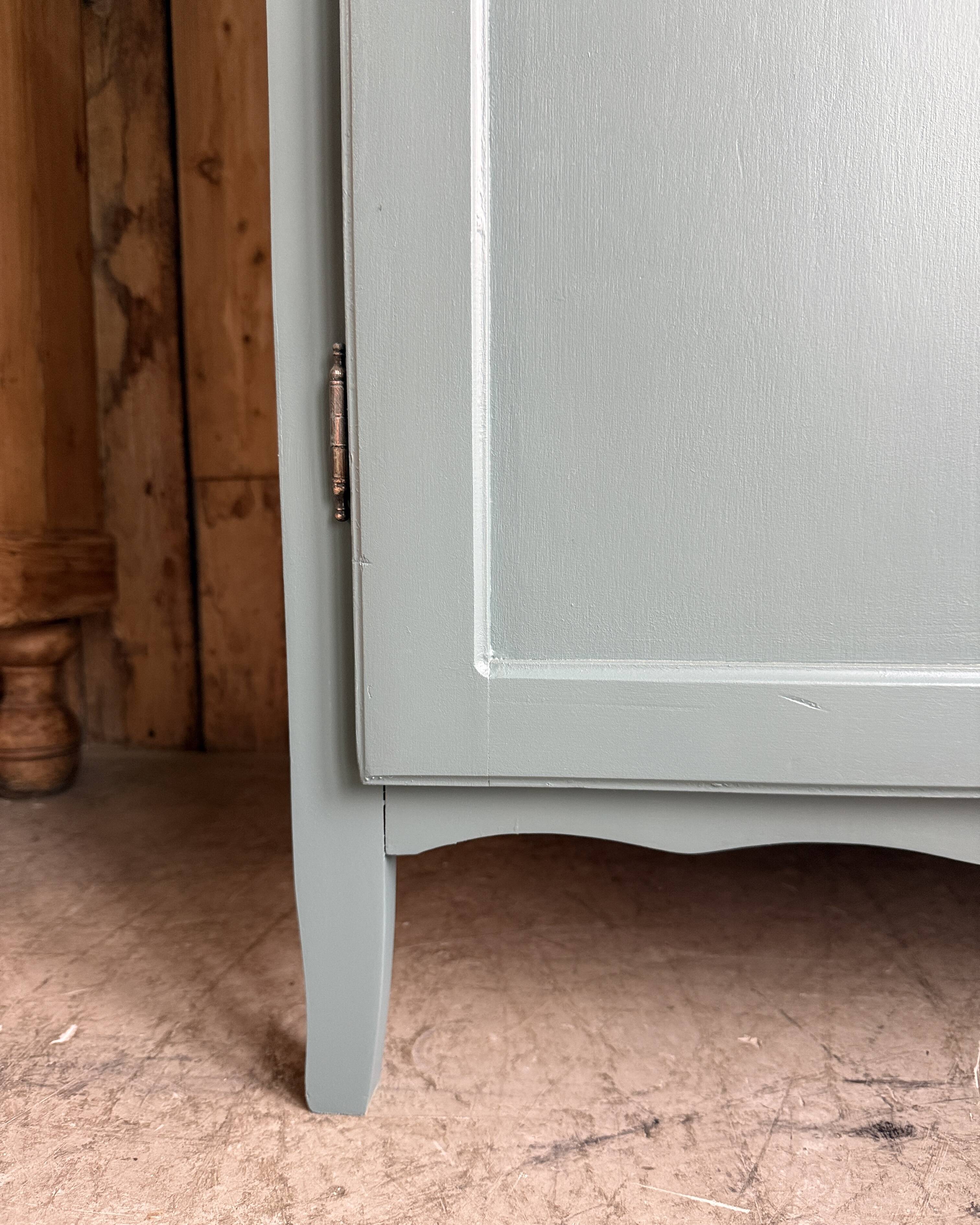 Vintage grey-green wardrobe (renovated)