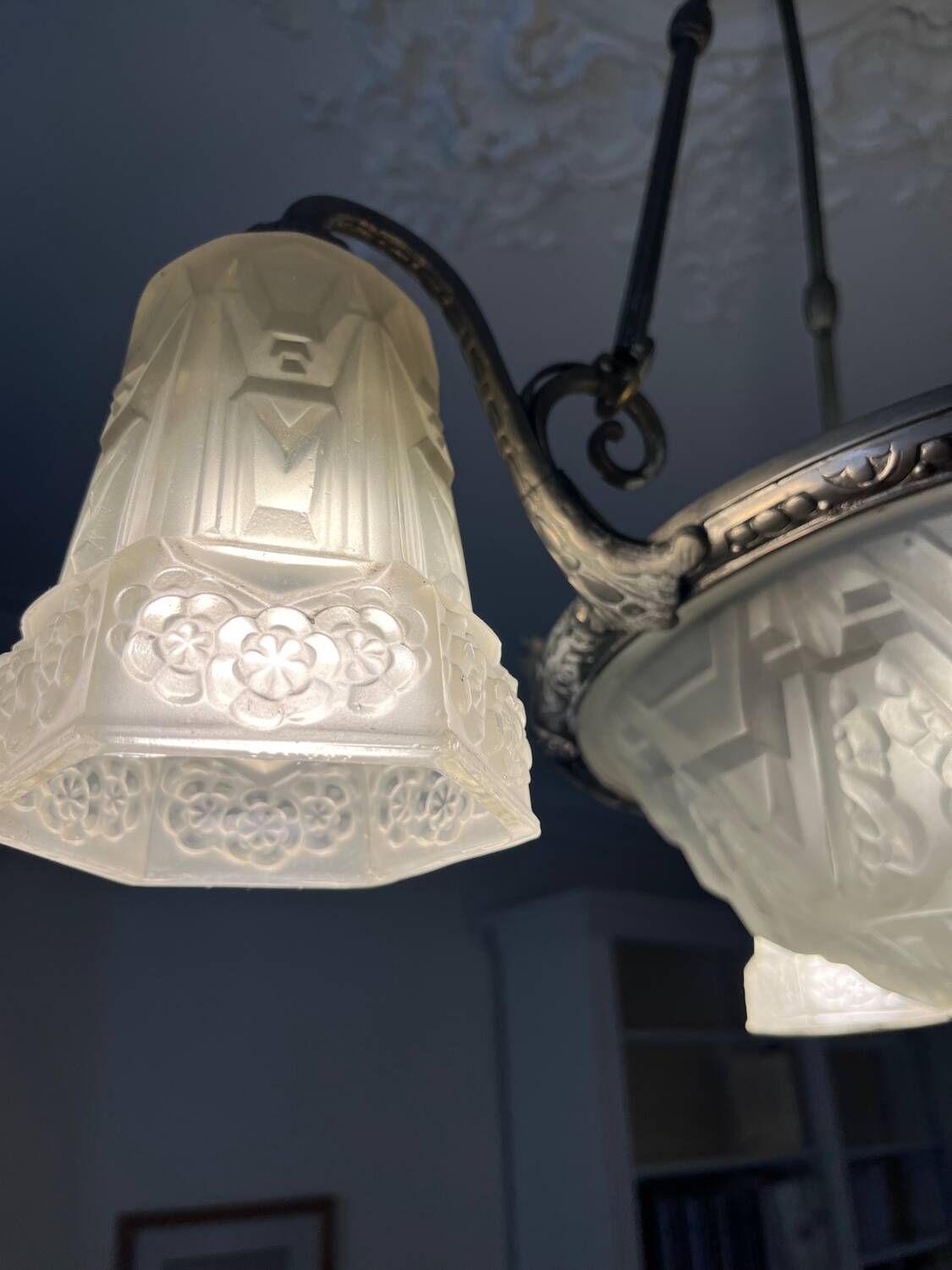 Art Deco glass foot chandelier