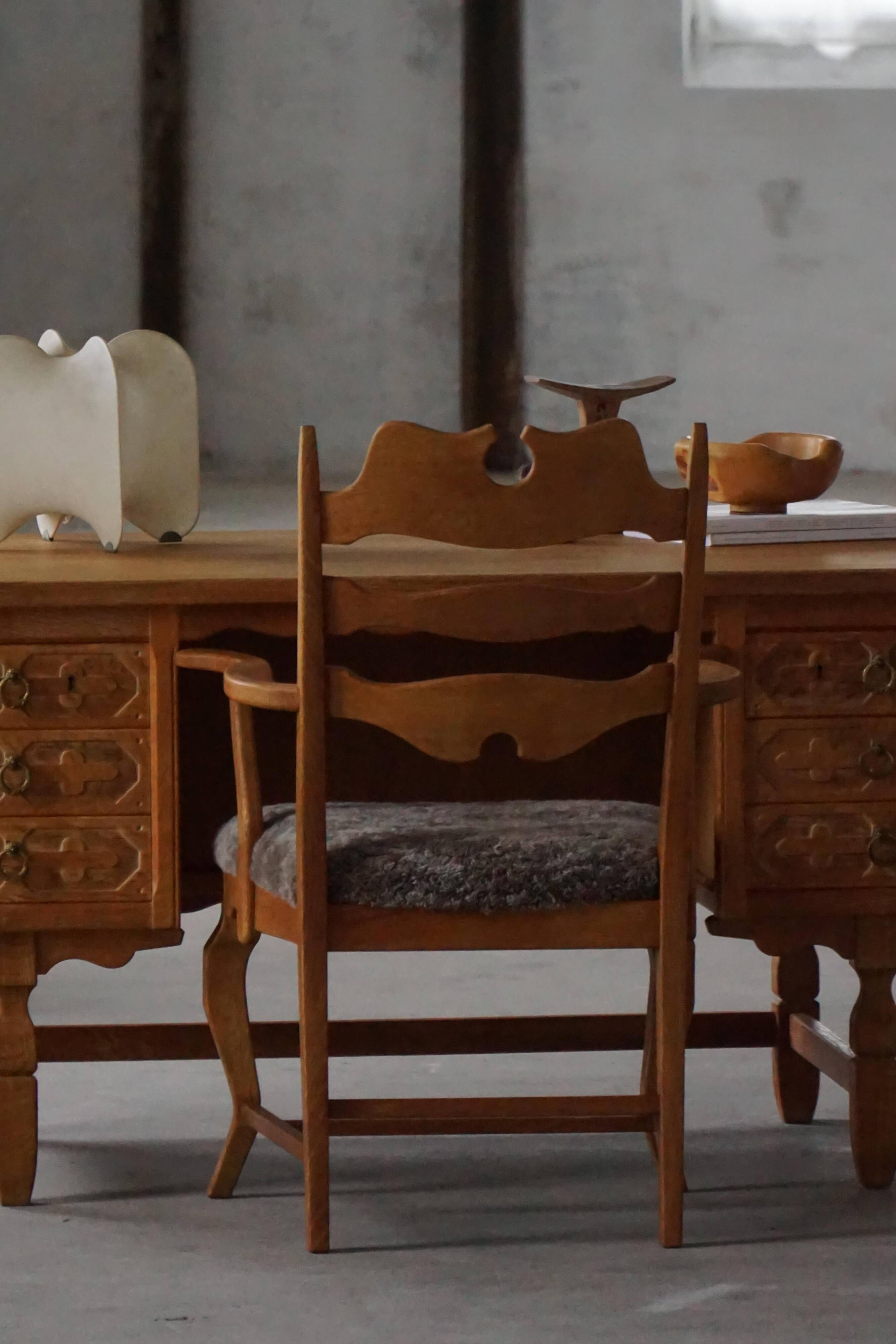 Razorblade armchair from the mid-20th century by Henning Kjærnulf, oak and lambswool, 1960.