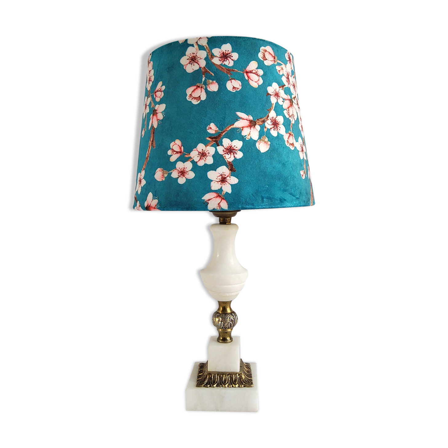 Table lamp