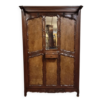 Large coat rack in Louis XV style, made of walnut and elm burl.