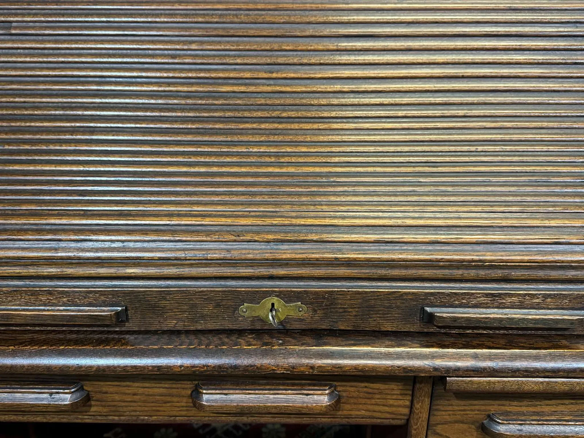 Bureau à cylindre en chêne