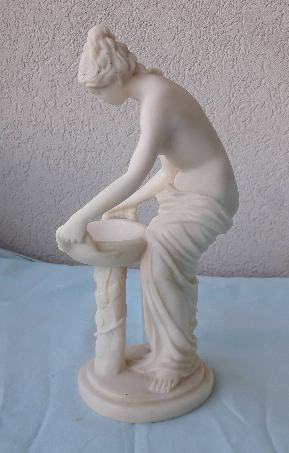 Alabaster nude statuette