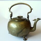 Teapot made of bronze - Vintage