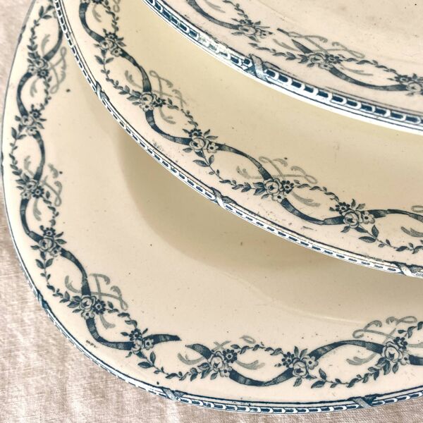 Lot de plats en terre de fer Salins France Régamier