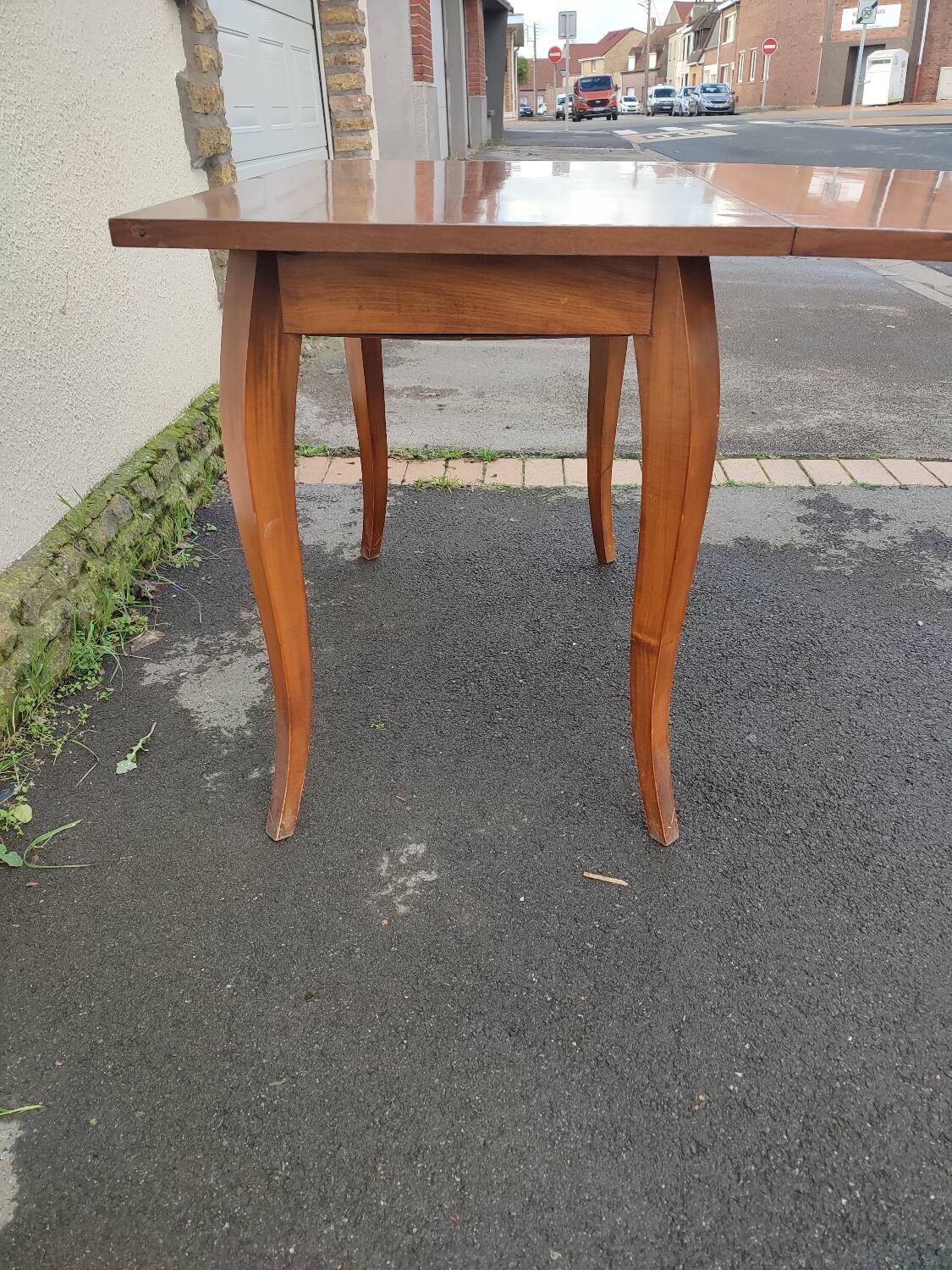 Vintage leaf table