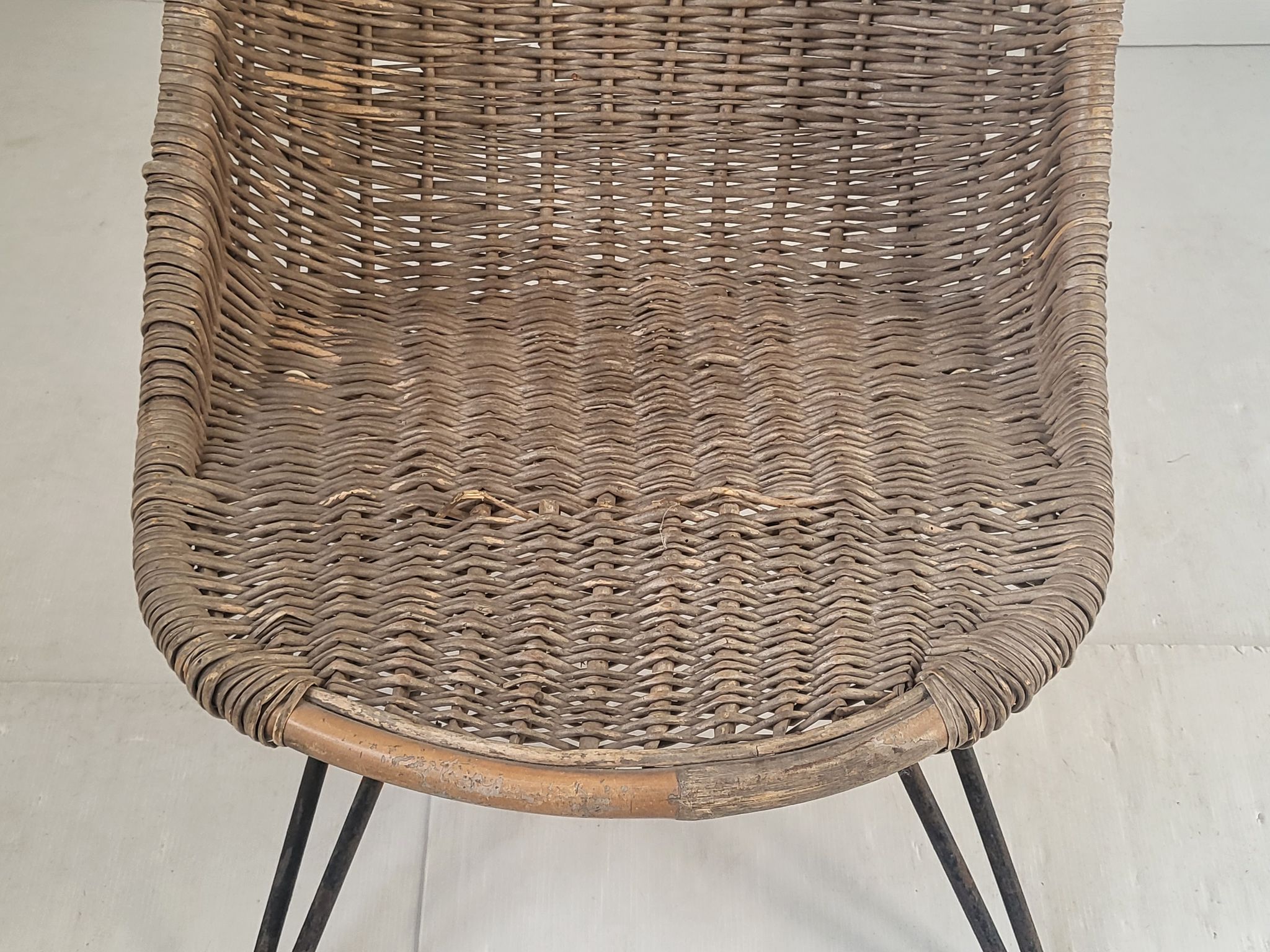 Fauteuil en rotin vintage 1950