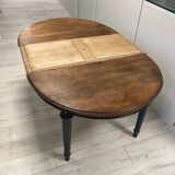 Table ronde en noyer