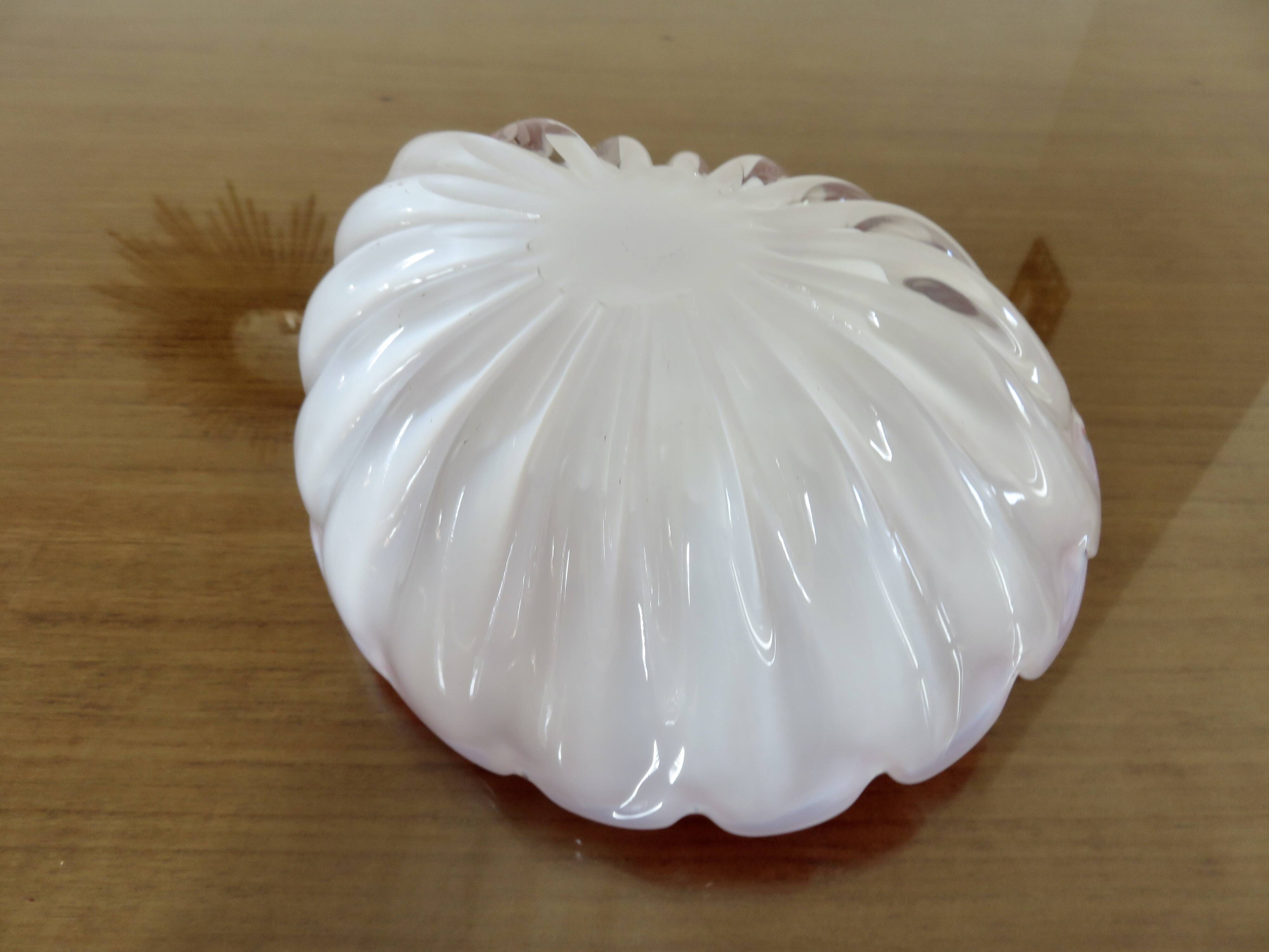 Shell emptier in lattimo glass by Fratelli Toso, Italy, 1959