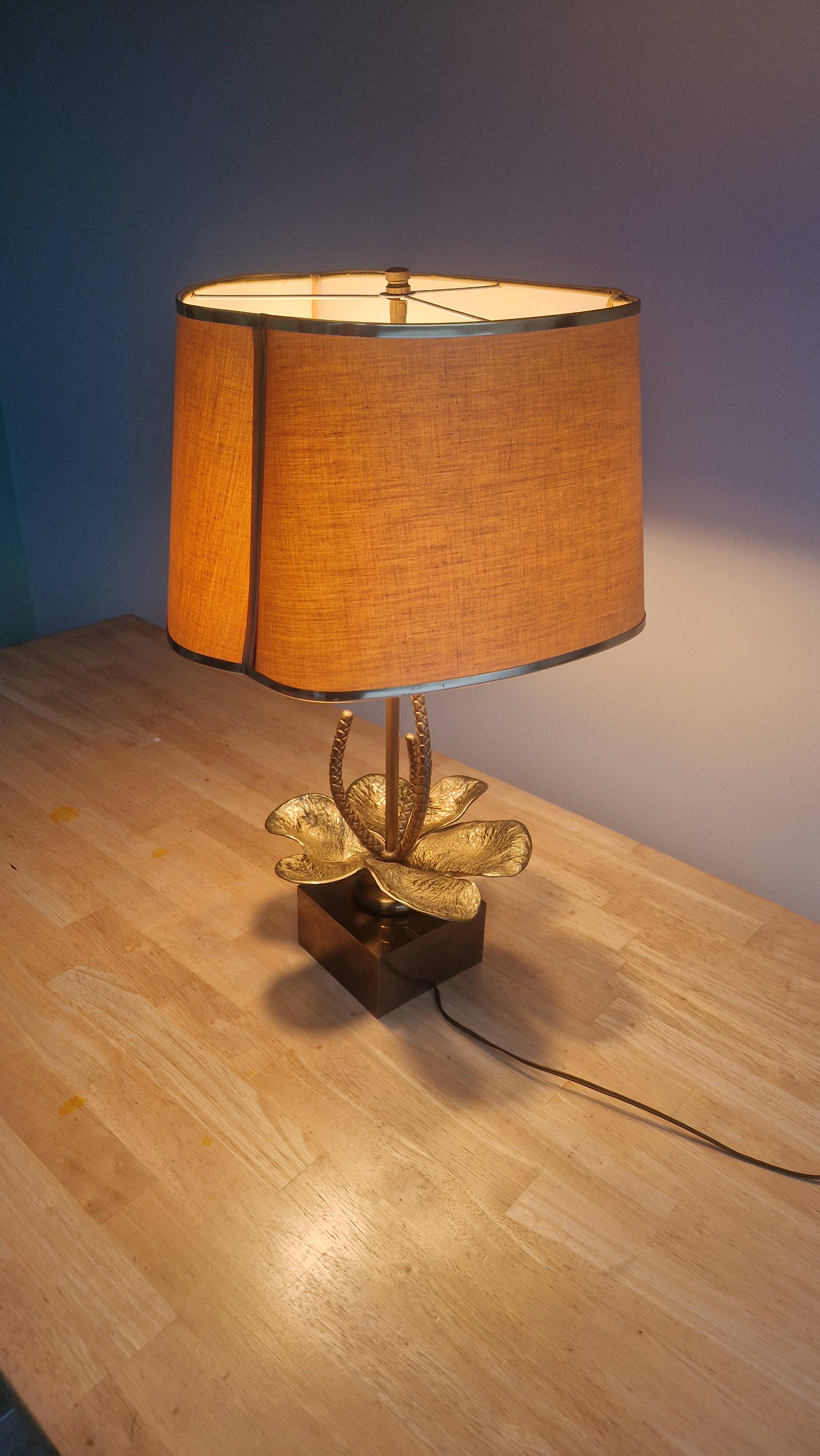 "Lily Pad Lamp"