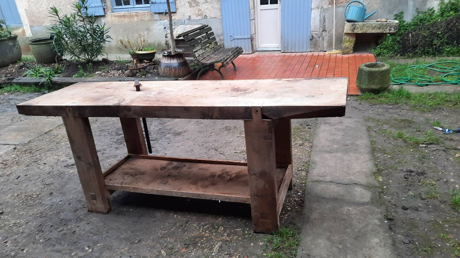 Carpenter's workbench