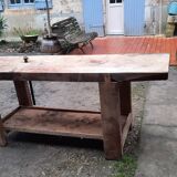 Carpenter's workbench
