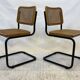 Ensemble de 4 chaises Cesca B32 conçues par Marcel Breuer, cadre noir.