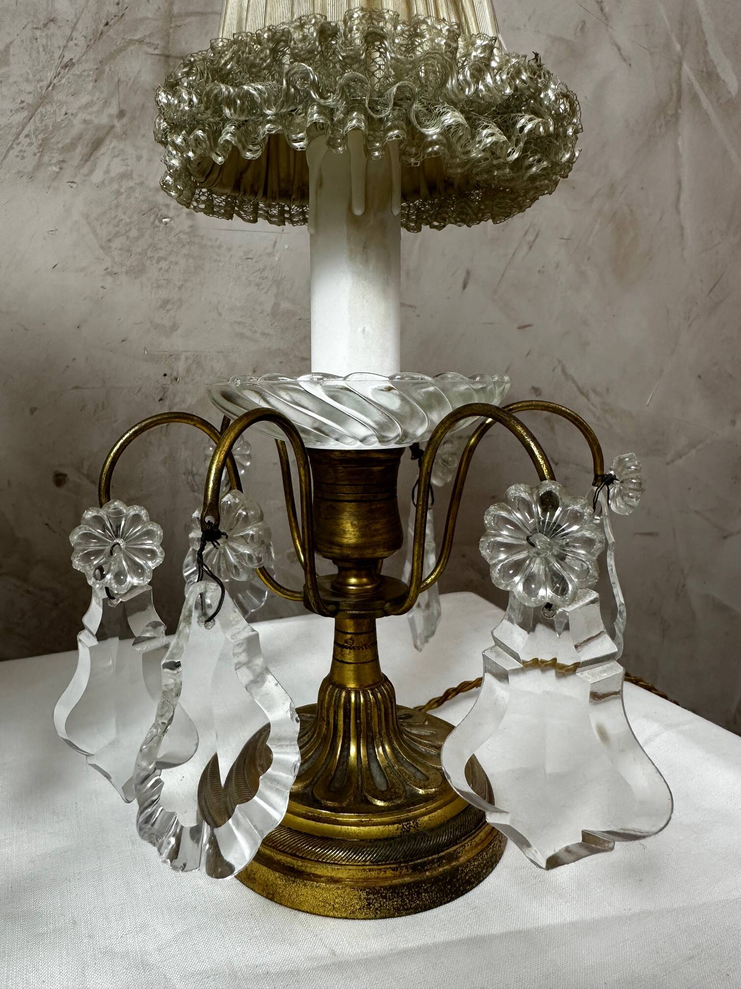 Paire de lampes classiques