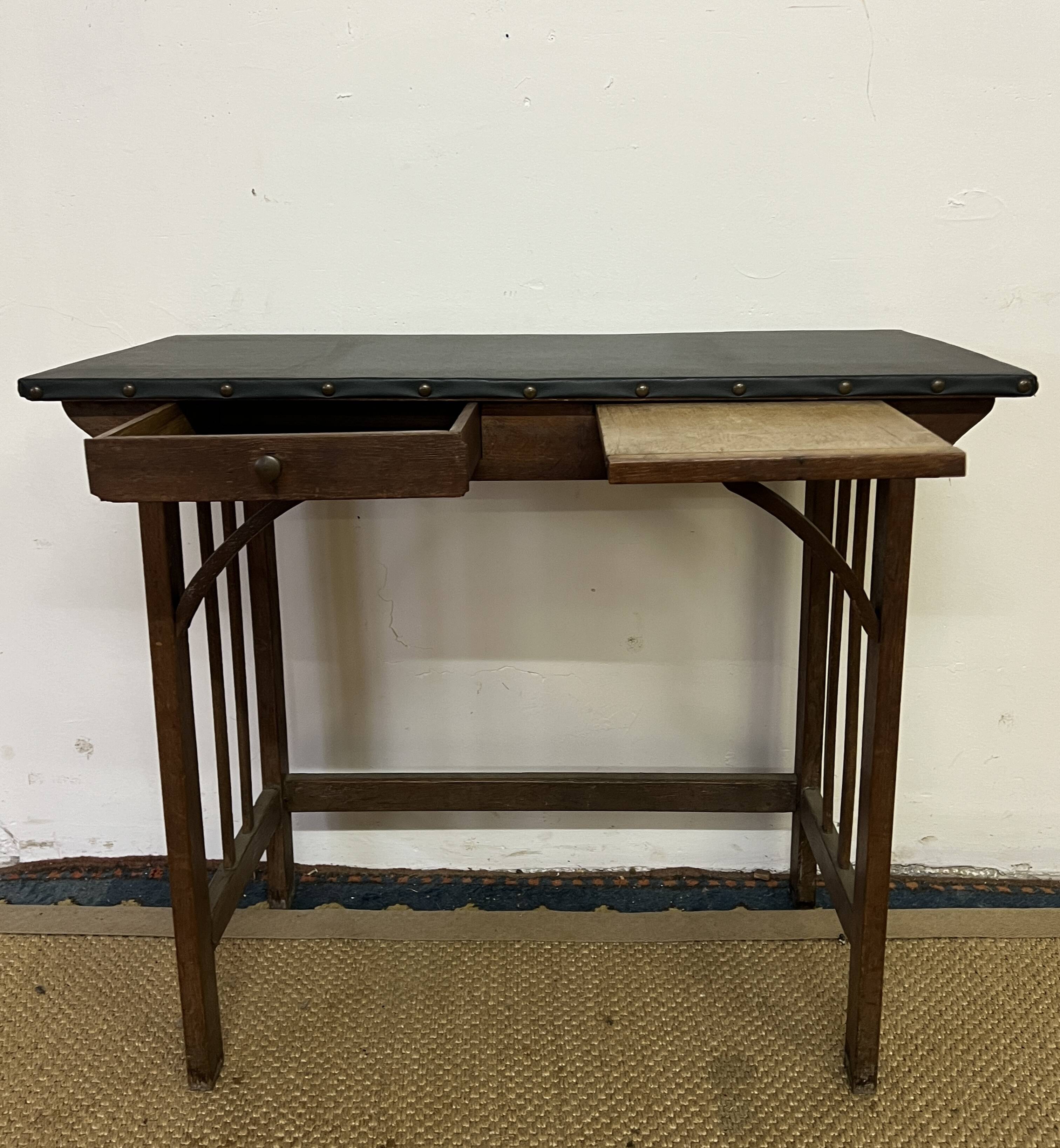 Petit bureau / table console en bois vintage