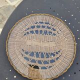 Round tray in woven wicker and glass