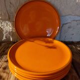 Flat plates orange with brown edging