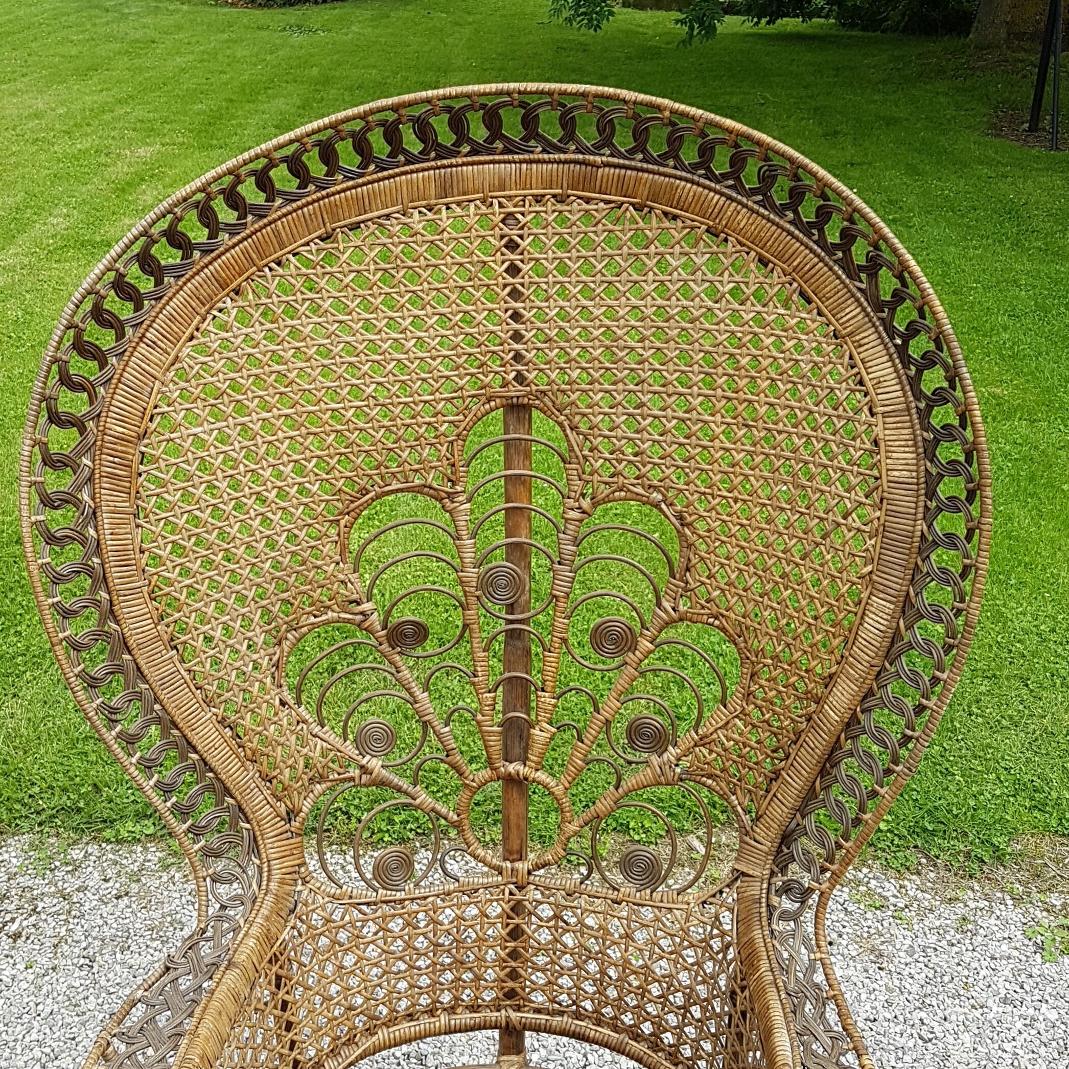 Vintage armchair Emmanuelle