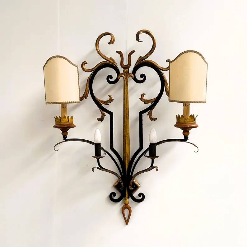 Vintage Florentine Wall Sconce XL in Forged Iron and Painted Sheet Metal – Black and Gold, 1970s
