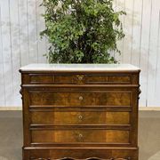 Commode Napoléon III en noyer, sapin et marbre blanc du 19ème siècle