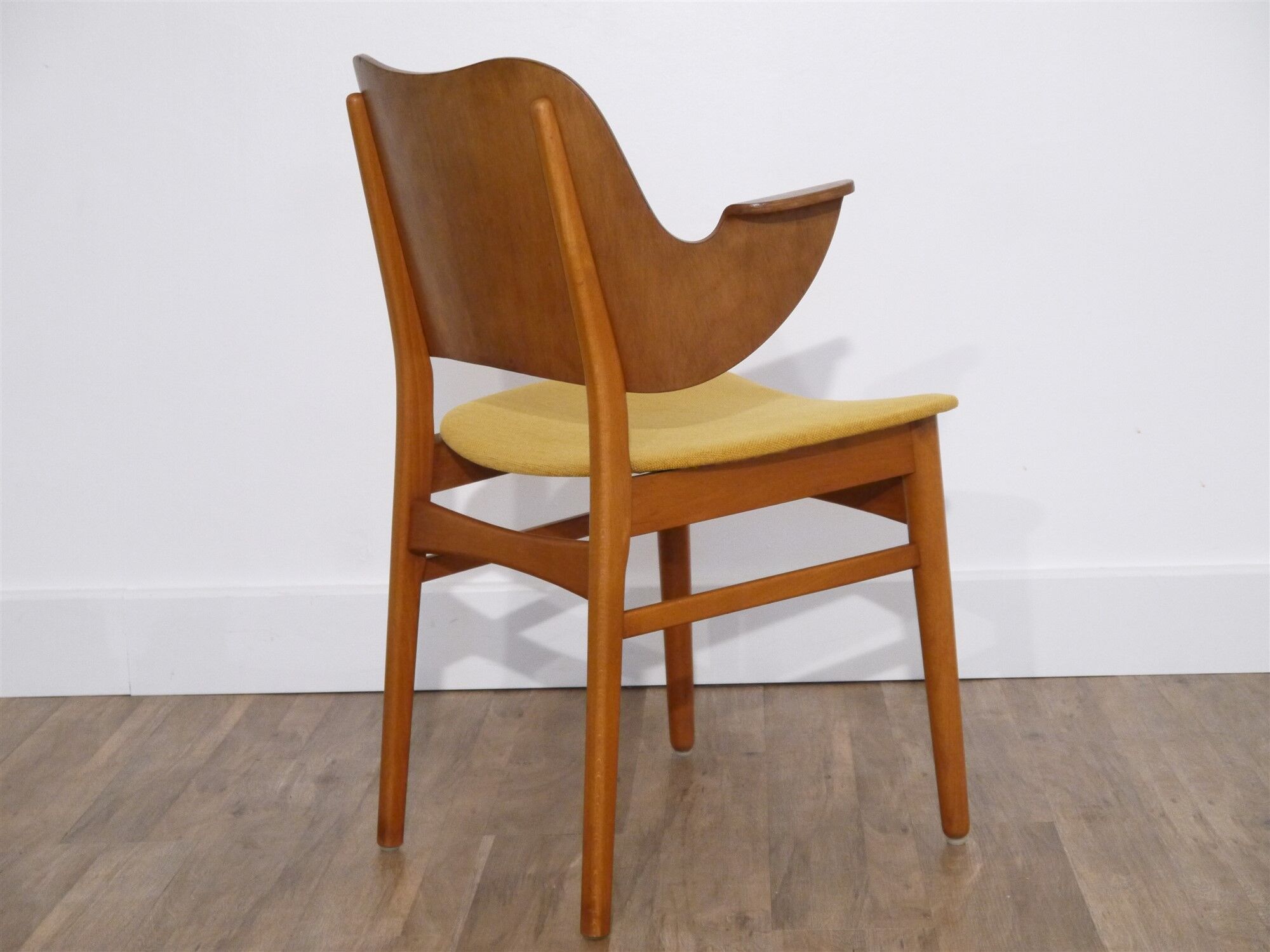 Model Danish Chair 107 by Hans Olsen 1960
