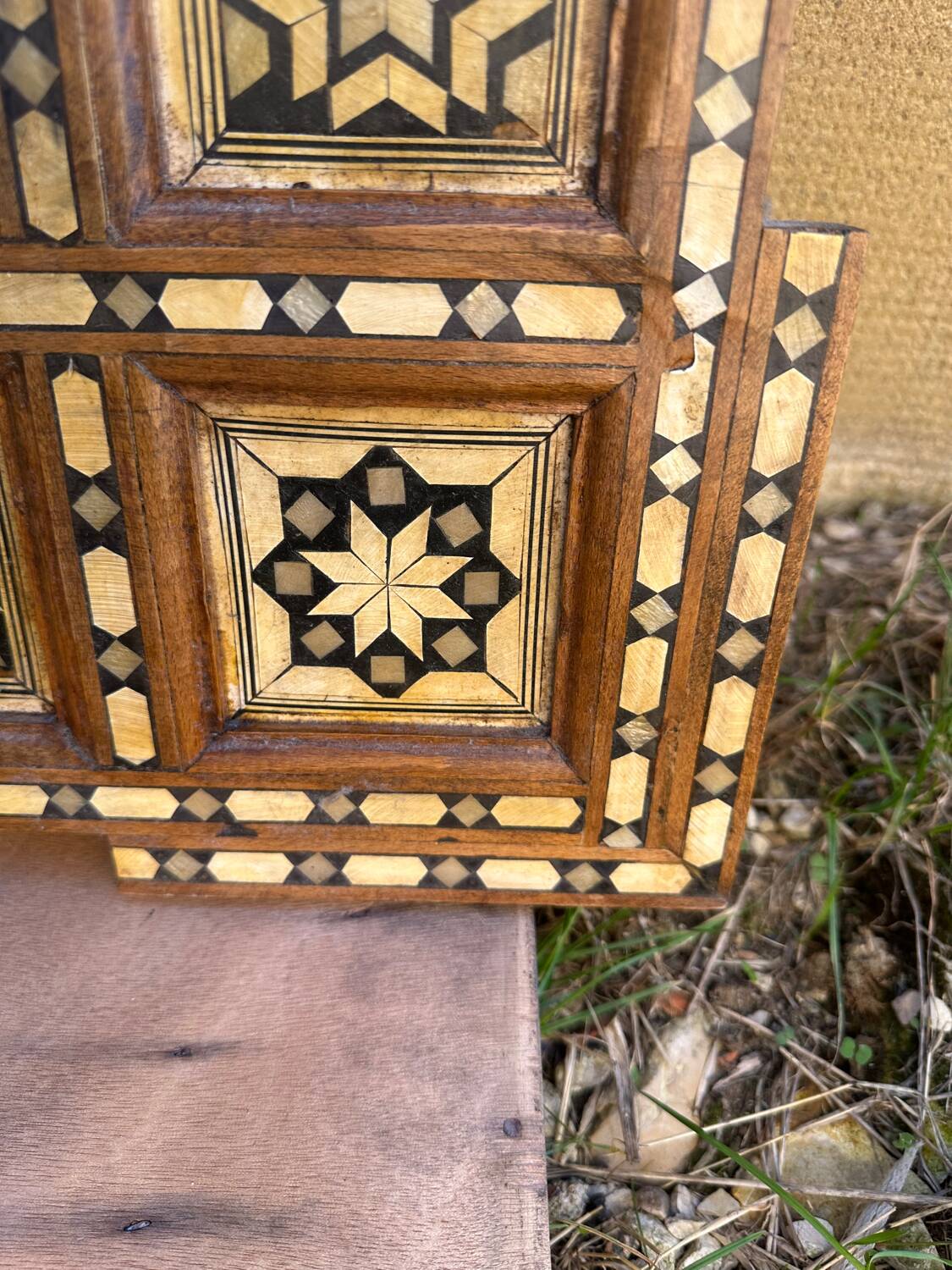 Syrian mirror