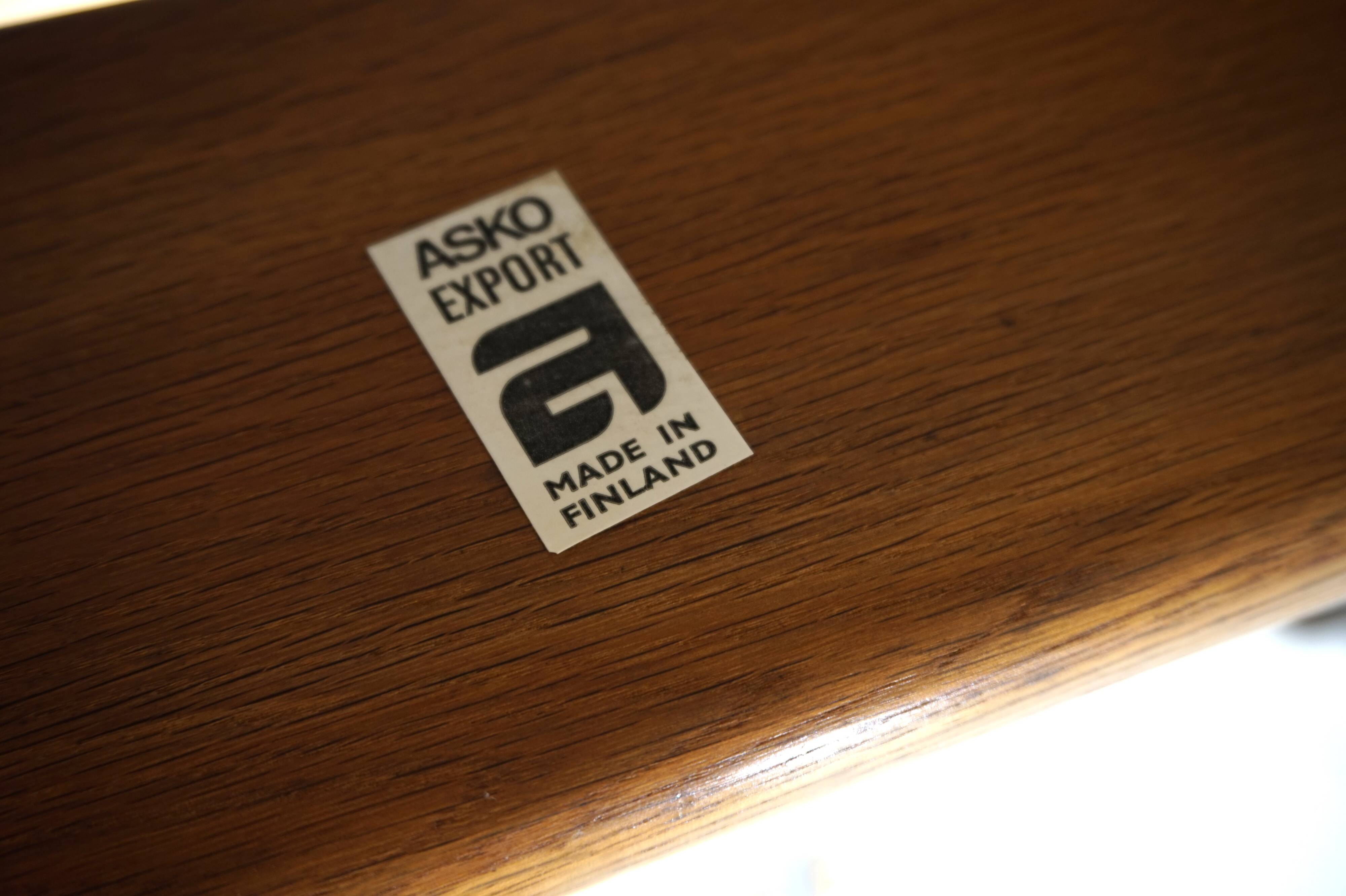 Fauteuil en cuir marron à dossier haut Asko Bonanza par Esko Pajamies