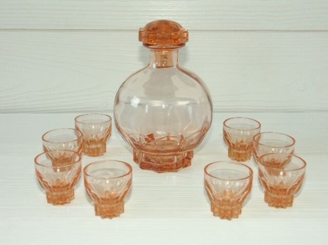 Decanter service & 8 art deco glasses